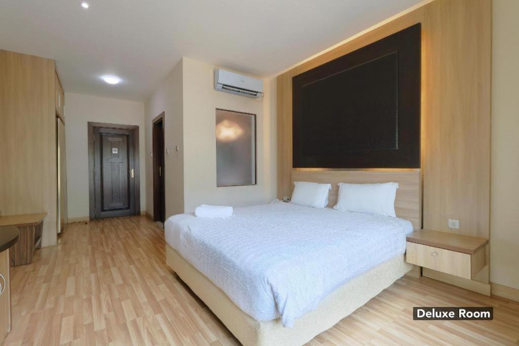 Mutiara Suites Jacarta Exterior foto